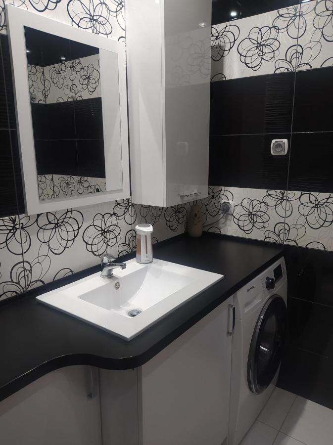 Apartament Rodzinny Z Ogrodkiem W Centrum Gizycka Giżycko Exterior foto